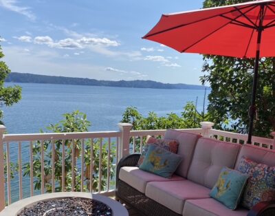 Eagle Point Cottage w/private waterfront